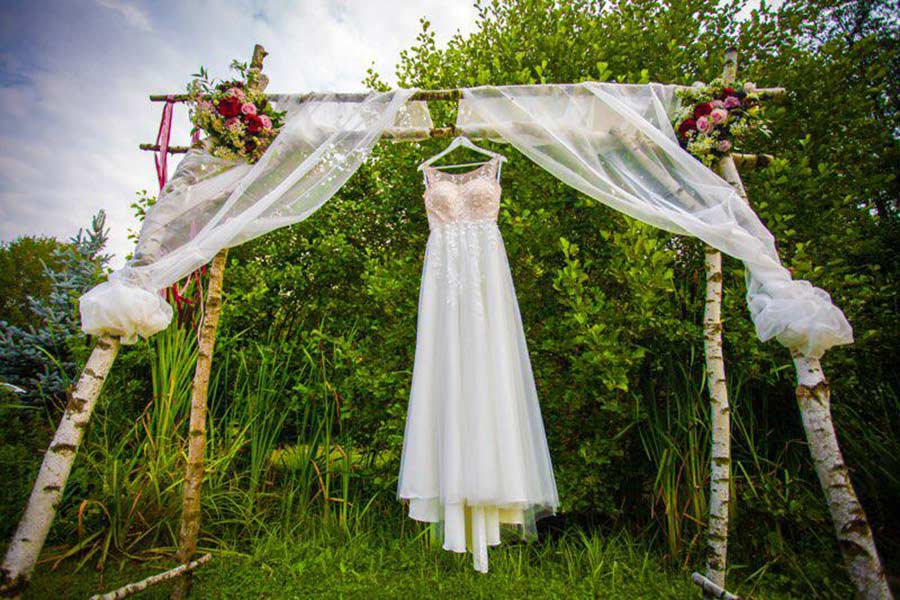 Výzdoba svatební brány